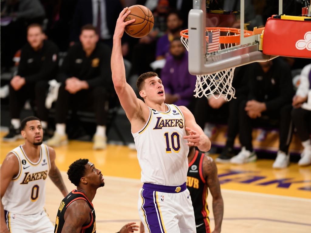 祖巴茨不仅在得分方面表现突出，还在篮板和